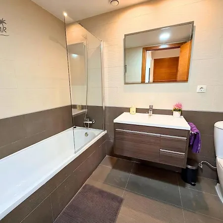 Ukelele - 6p Modern Flat With Pool & Parking 아파트 *